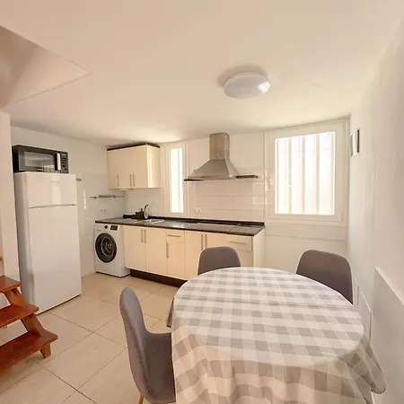Cortijo Sunny Duplex With Heated Pool&terrace In Playa De Americas *